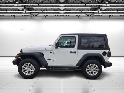 Used 2023 Jeep Wrangler Sport AWD/4WD image 6