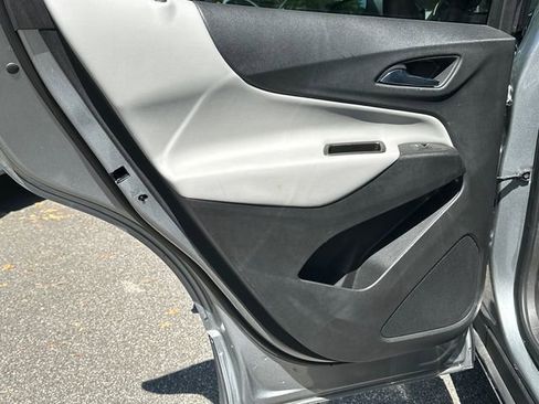 Used 2023 Chevrolet Equinox LT w/ LPO, Floor Liner Package FWD image 12