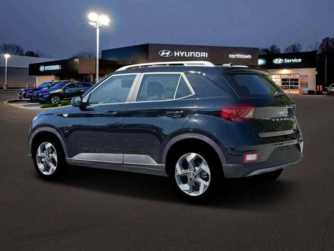 New 2026 Hyundai Venue SEL image 4