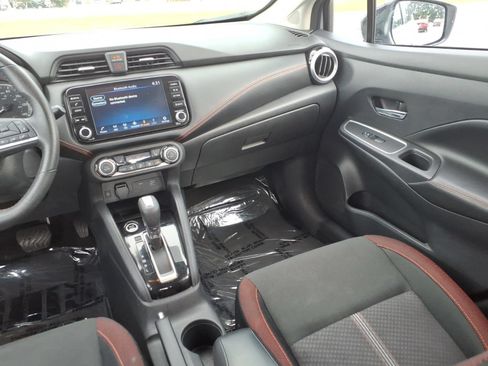 Used 2024 Nissan Versa SR FWD image 16