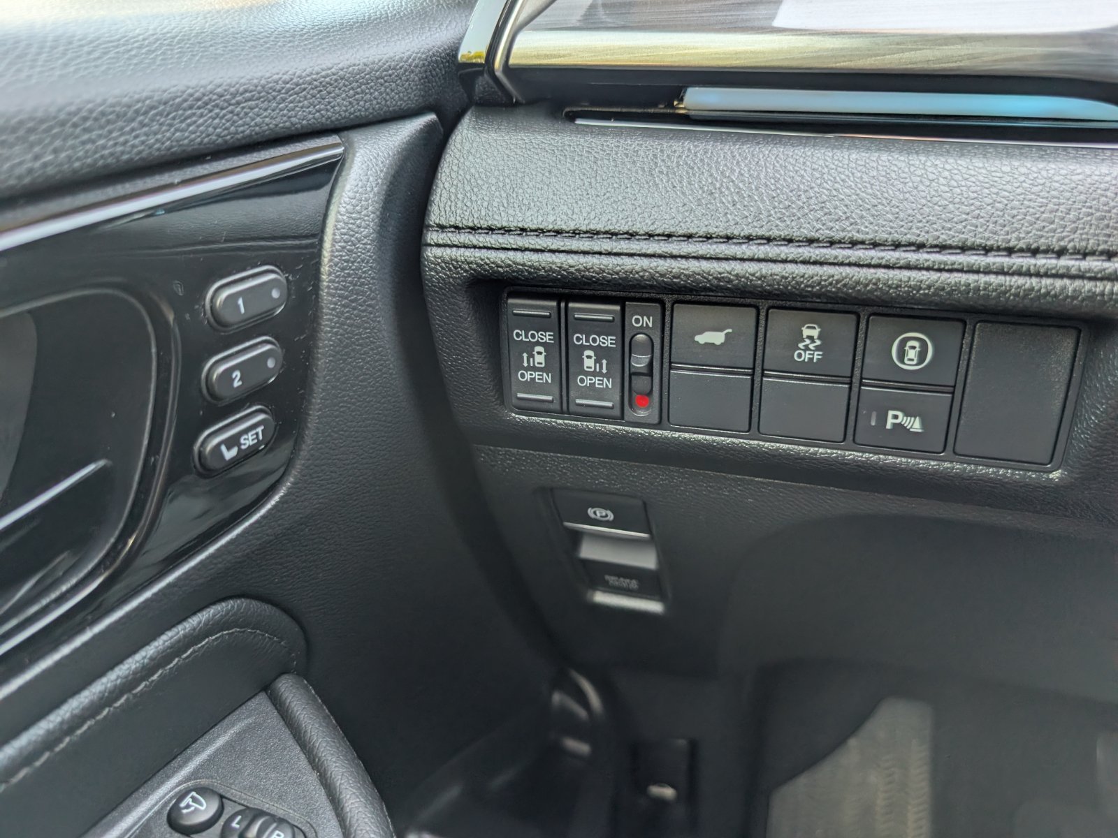 Certified 2024 Honda Odyssey Elite image 18