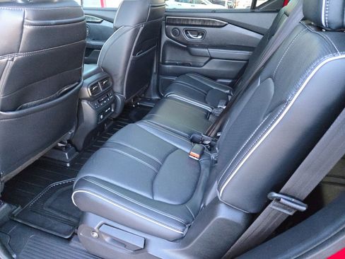 Used 2023 Honda Pilot Elite image 14