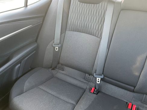 Used 2025 Toyota Camry LE image 39