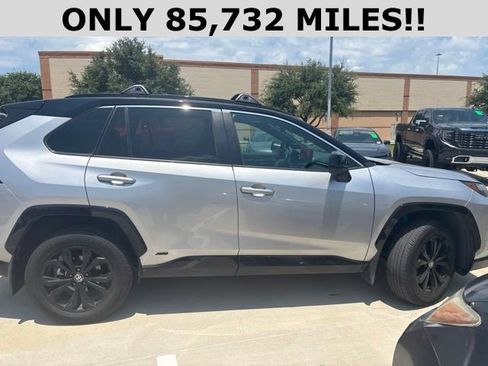 Used 2023 Toyota RAV4 XSE AWD/4WD image 2