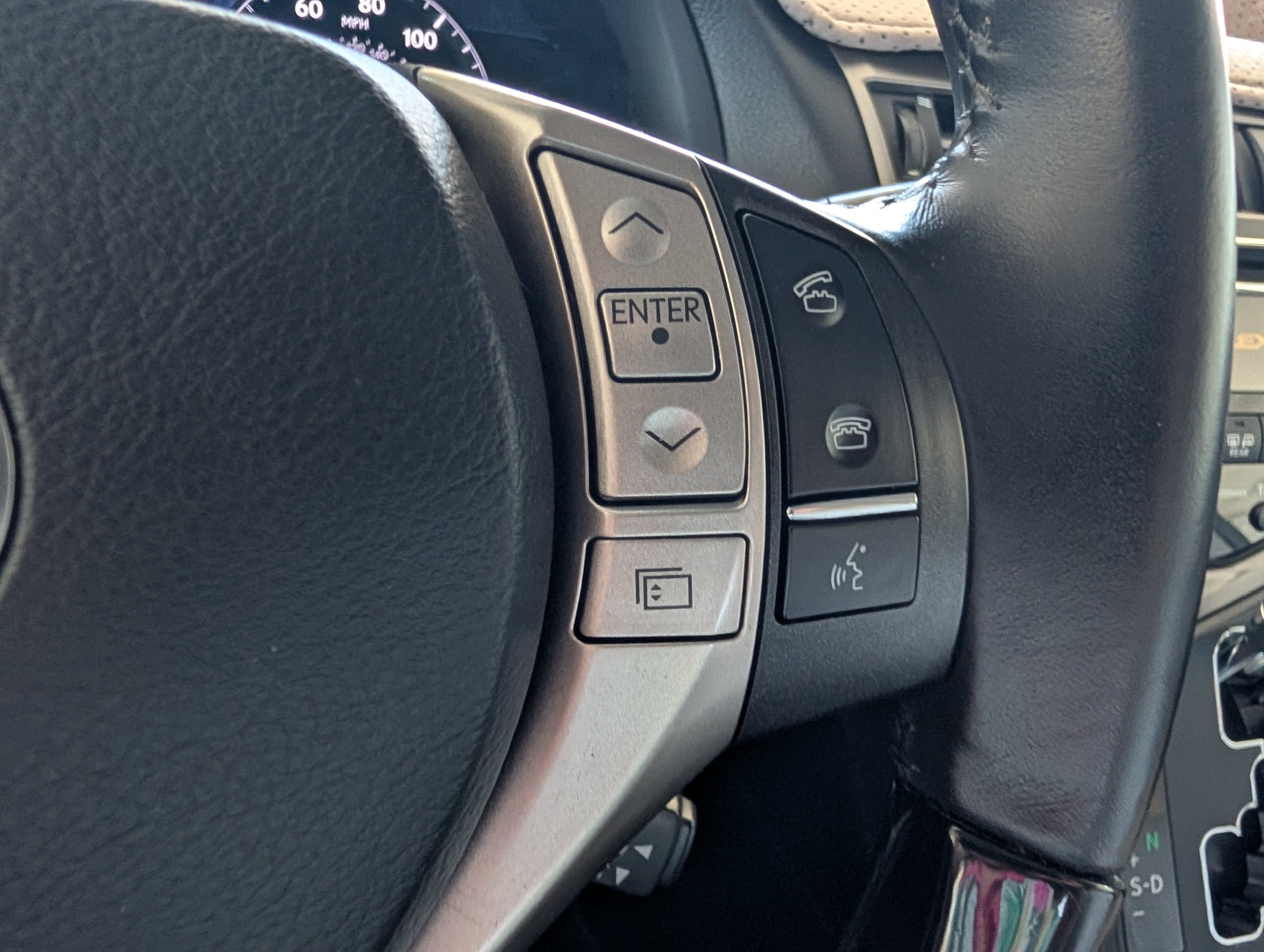 Used 2013 Lexus RX 350 AWD w/ Navigation Pkg image 4