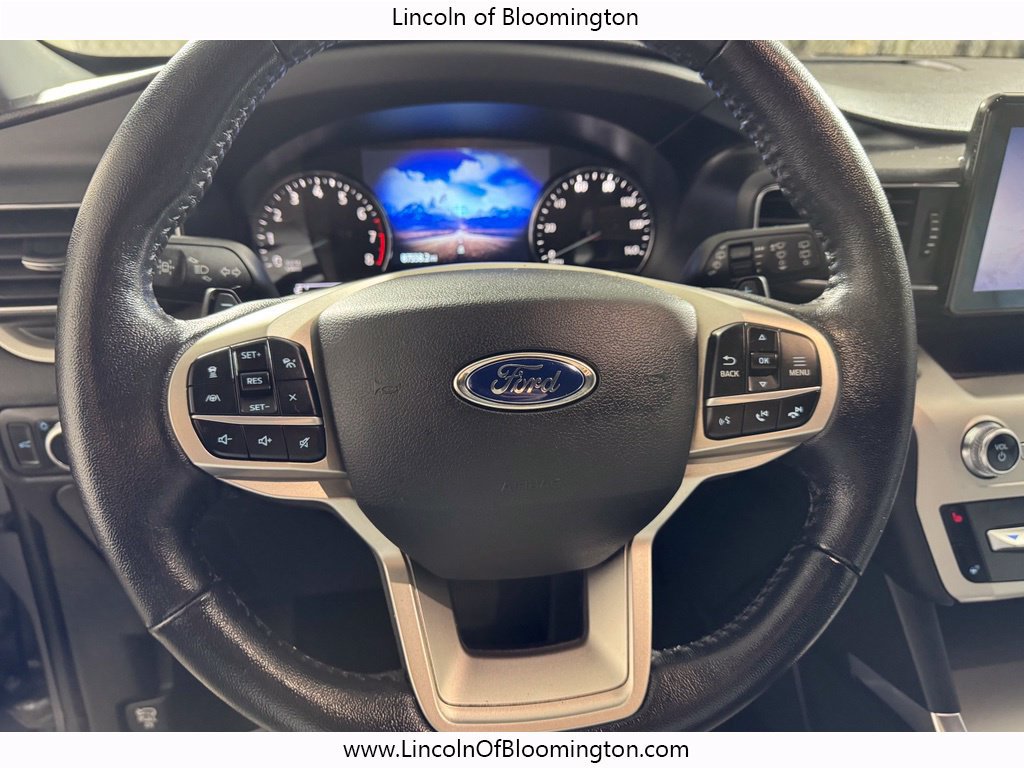 Used 2021 Ford Explorer XLT w/ XLT Sport Appearance Package AWD/4WD image 21