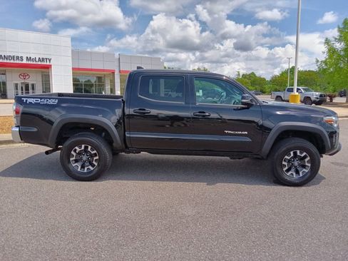 Used 2021 Toyota Tacoma TRD Off-Road AWD/4WD image 4