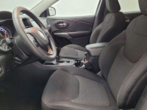 Used 2021 Jeep Cherokee Latitude image 17