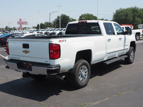 Used 2015 Chevrolet Silverado 3500 LTZ AWD/4WD image 7