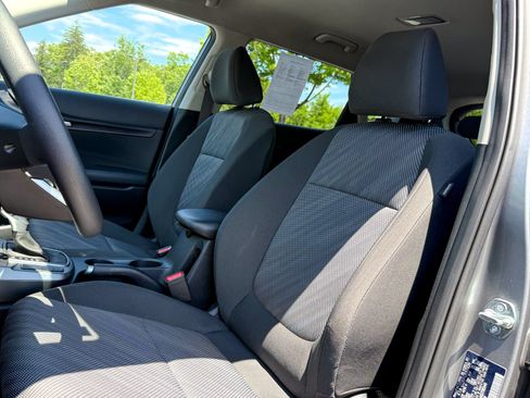 Used 2025 Kia Seltos LX AWD/4WD image 15