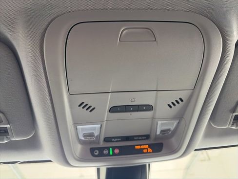 New 2025 Chevrolet Blazer LT w/ Convenience Package image 24