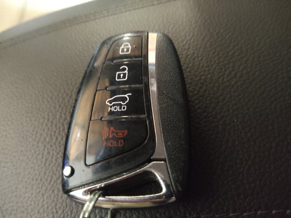 Used 2018 Hyundai Santa Fe Sport w/ 2.4L Value Package 02 AWD/4WD image 32
