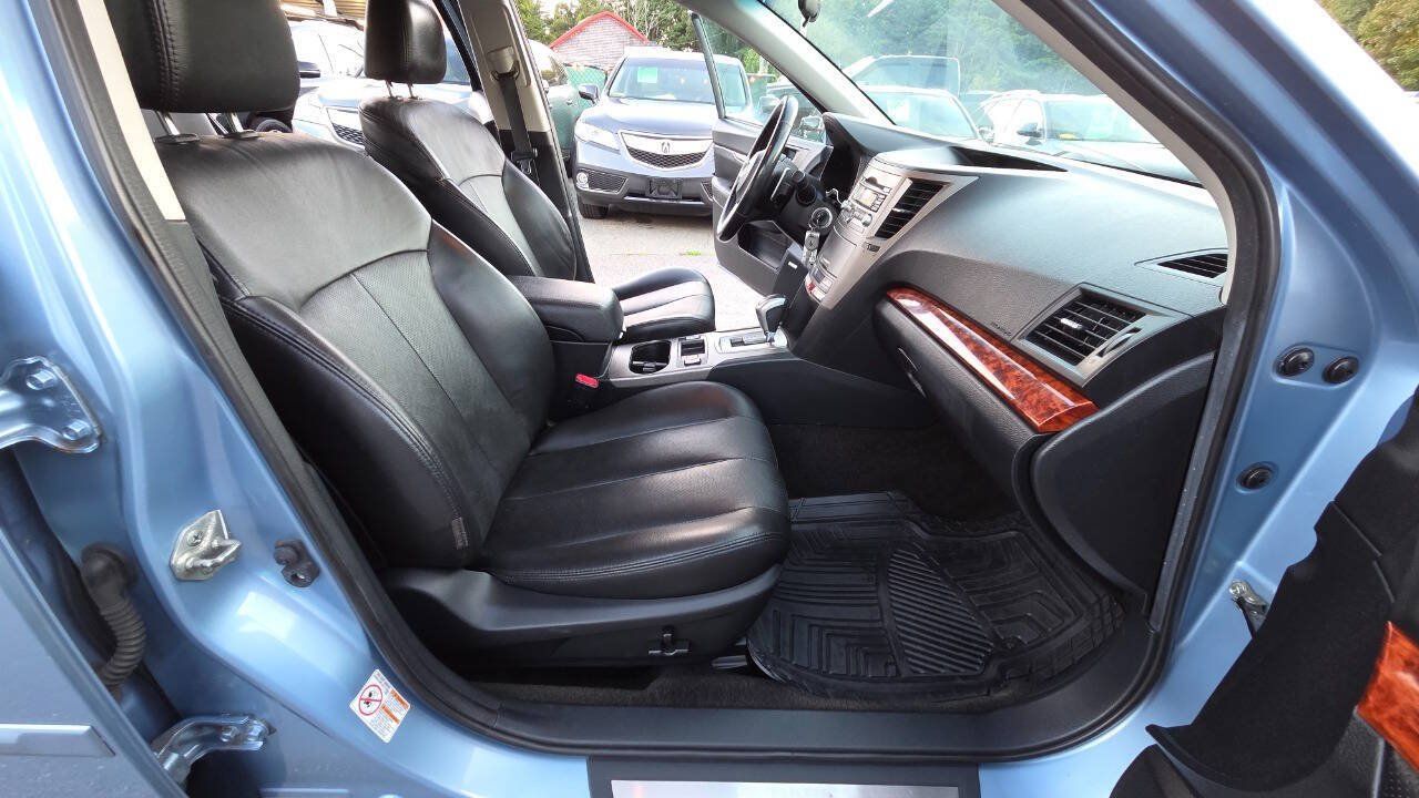 Used 2011 Subaru Outback 2.5i Limited AWD/4WD image 44