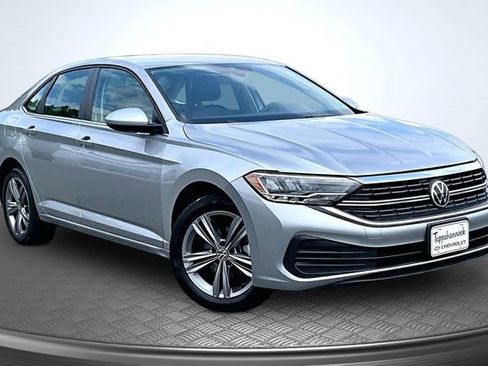 Used 2022 Volkswagen Jetta SE FWD image 3