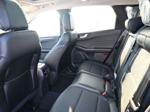 New 2026 Ford Escape SE image 16