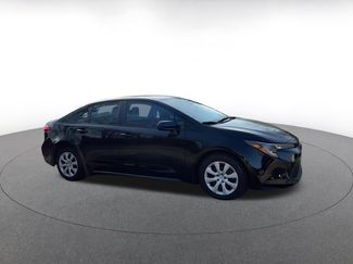Used 2025 Toyota Corolla LE video 2
