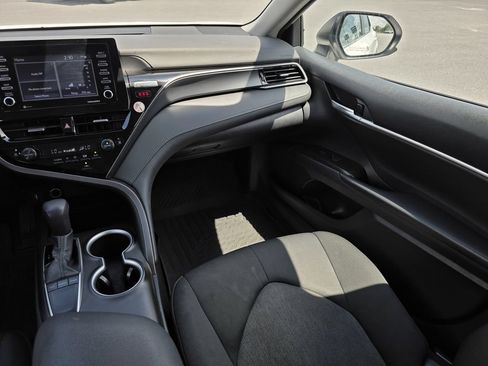 Used 2024 Toyota Camry LE FWD image 17