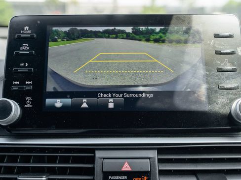 Used 2022 Honda Accord Sport image 32