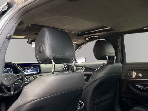 Used 2018 Mercedes-Benz E 300 image 22