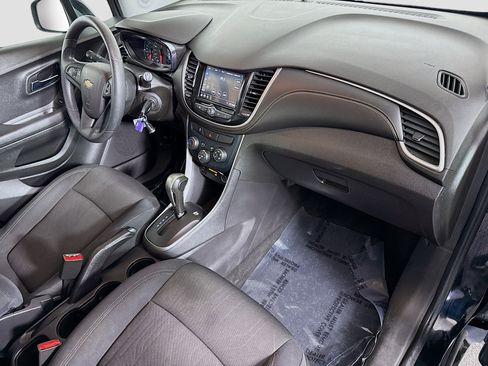 Used 2020 Chevrolet Trax LT image 29