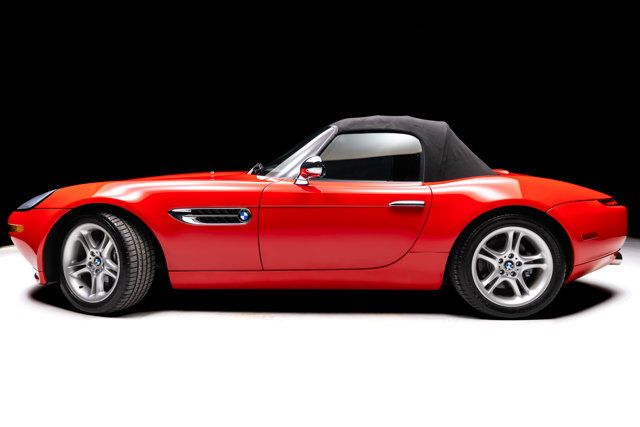 Used 2001 BMW Z8 RWD image 45