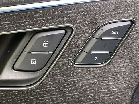 New 2026 Audi Q8 Premium Plus image 36