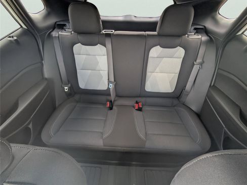 New 2026 Chevrolet Trax RS w/ Sunroof Package FWD image 32