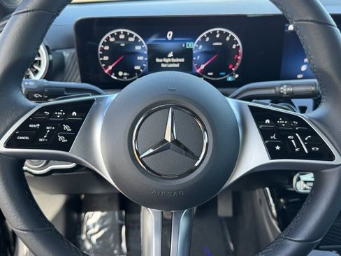 Used 2025 Mercedes-Benz CLA 250 image 24