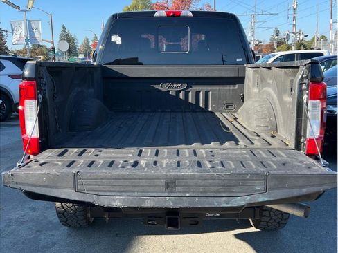 Used 2019 Ford F250 Lariat w/ Lariat Ultimate Package image 5