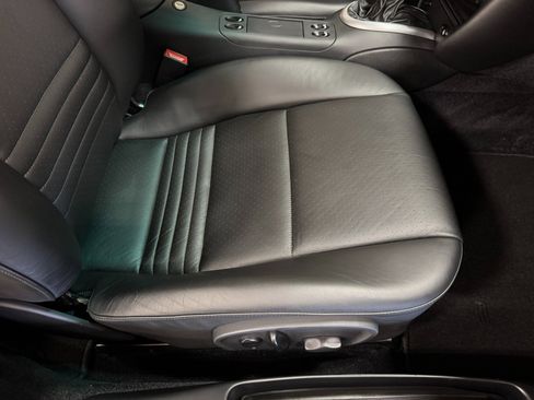 Used 2002 Porsche 911 Turbo image 51