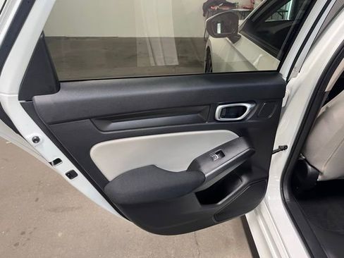 Used 2022 Honda Civic EX image 17