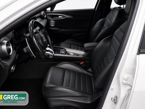Used 2024 Alfa Romeo Tonale Veloce AWD/4WD image 10