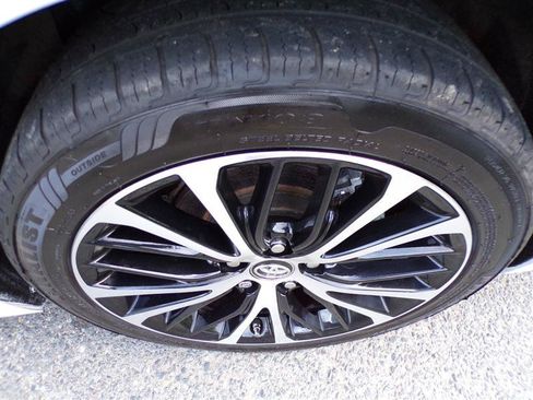 Used 2018 Toyota Camry XSE w/ Audio Package FWD image 39