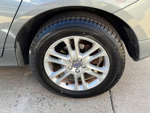 Used 2016 Volvo XC60 T5 Premier image 8