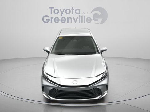 Used 2025 Toyota Camry LE FWD image 22