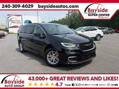 Used 2024 Chrysler Pacifica Touring-L