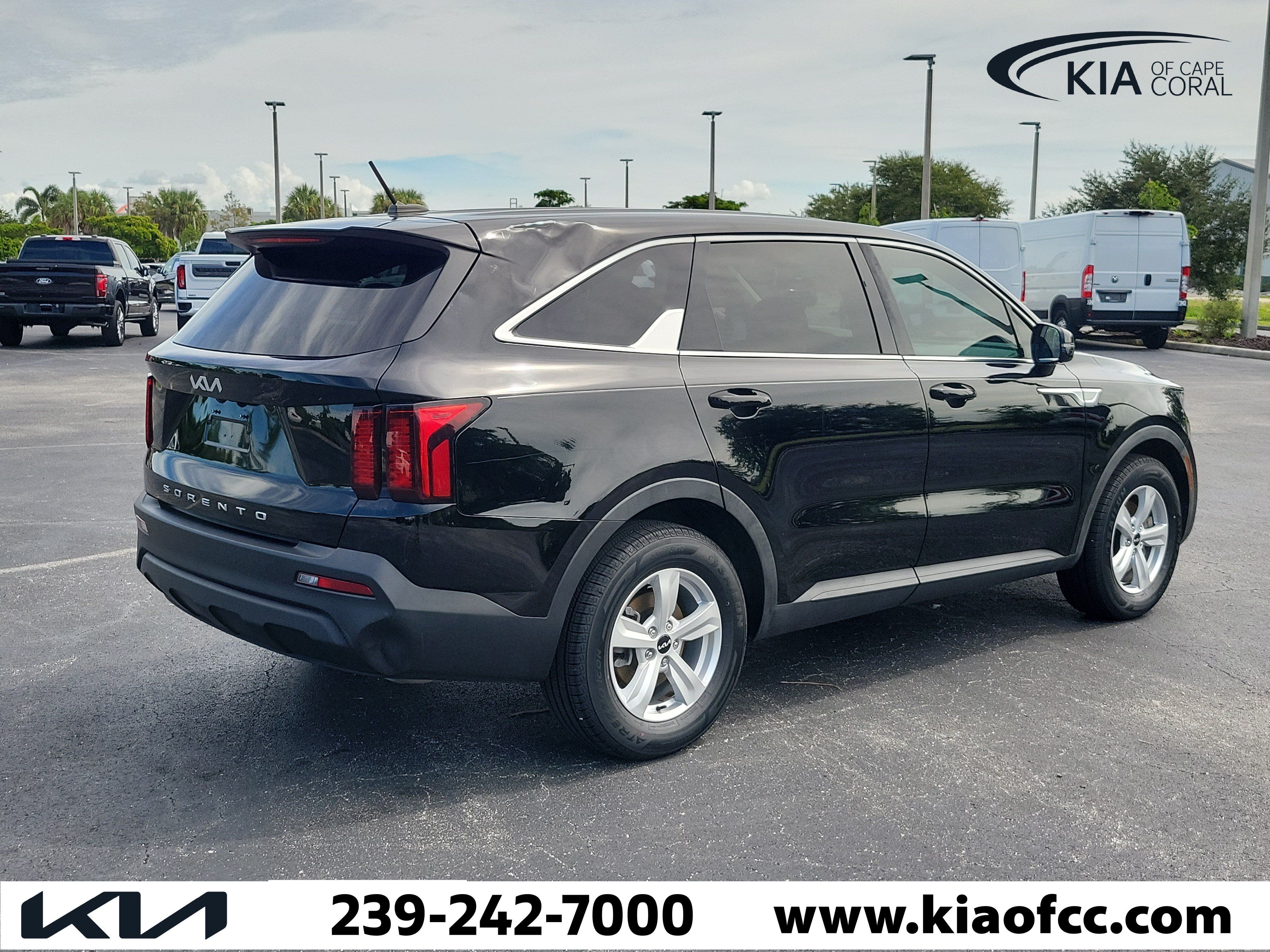Used 2022 Kia Sorento LX FWD image 6