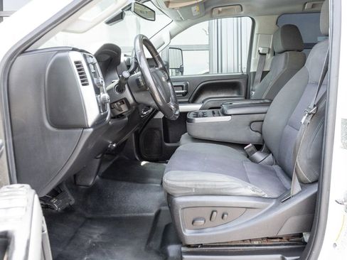 Used 2015 Chevrolet Silverado 2500 LT w/ Z71 Package, Off-Road AWD/4WD image 16