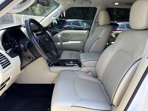 Used 2022 INFINITI QX80 Luxe w/ Cargo Package AWD/4WD image 9