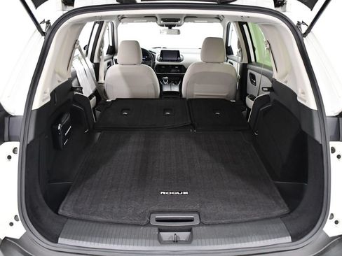 Used 2023 Nissan Rogue SV AWD/4WD image 23