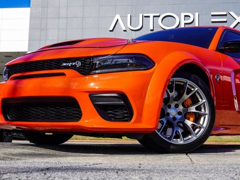 Used 2023 Dodge Charger SRT Hellcat image 2