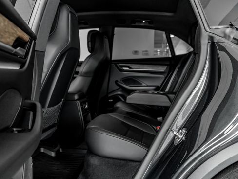 Certified 2024 Porsche Macan 4 Electric image 21