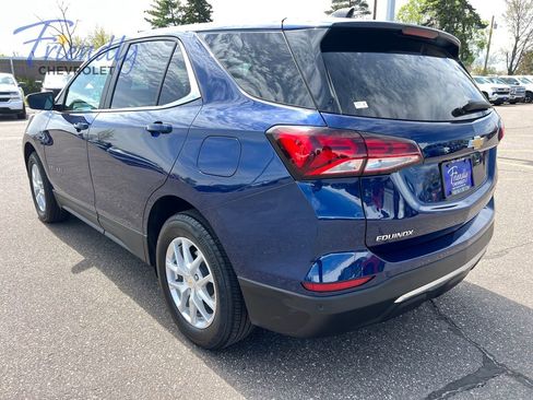 Used 2022 Chevrolet Equinox LT AWD/4WD image 3