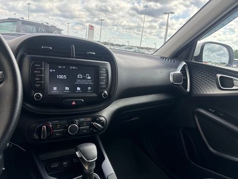 Used 2020 Kia Soul S image 14