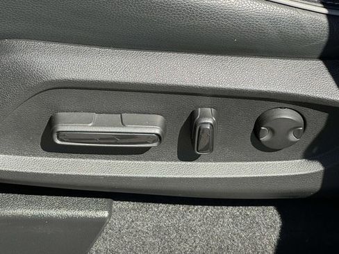 Certified 2025 Honda Pilot Elite image 17