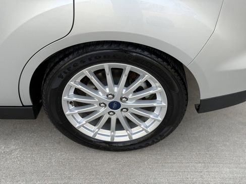 Used 2015 Ford C-MAX SE image 12