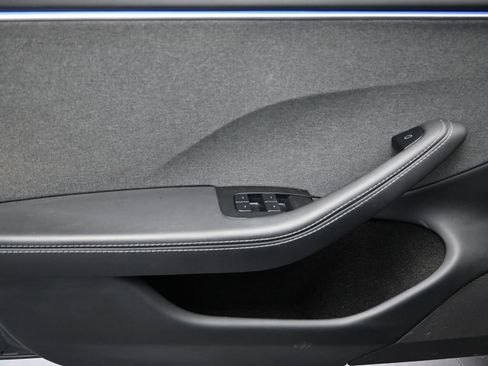 Used 2025 Tesla Model 3 Long Range image 18