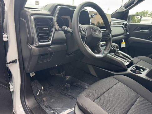 New 2026 GMC Canyon Elevation image 11