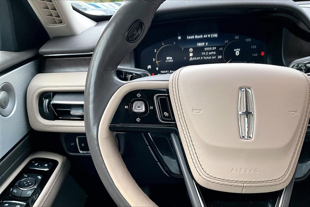 Used 2022 Lincoln Aviator Reserve w/ Equipment Group 201A AWD/4WD image 24