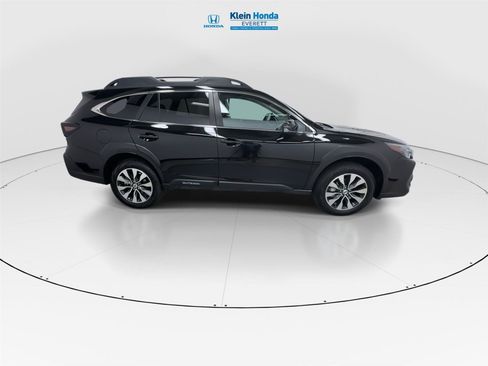 Used 2024 Subaru Outback Limited XT AWD/4WD image 3